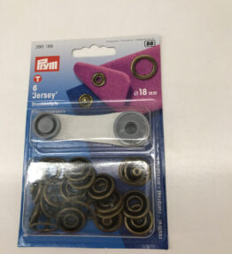 snap fasteners